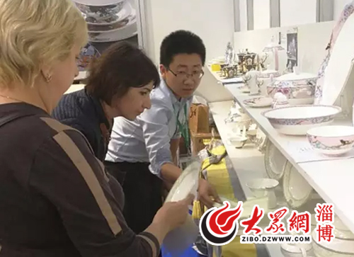华光国瓷应邀参展中国消费品(俄罗斯)品牌展(图11) 华光国瓷应邀参展中国消费品(俄罗斯)品牌展(图11)