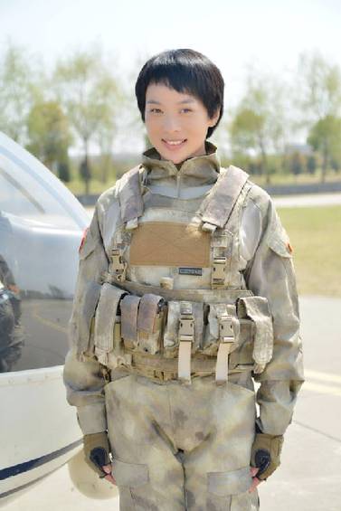 《我是特种兵之火凤凰》将播 童苡萱当女兵谈感言