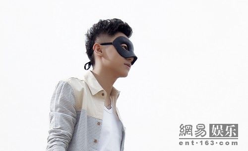 回音哥新歌《他和她》MV首播 将发纪念专辑_