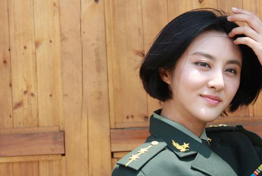 《我是特种兵之火凤凰》美女如云甘露裸替"看点多"