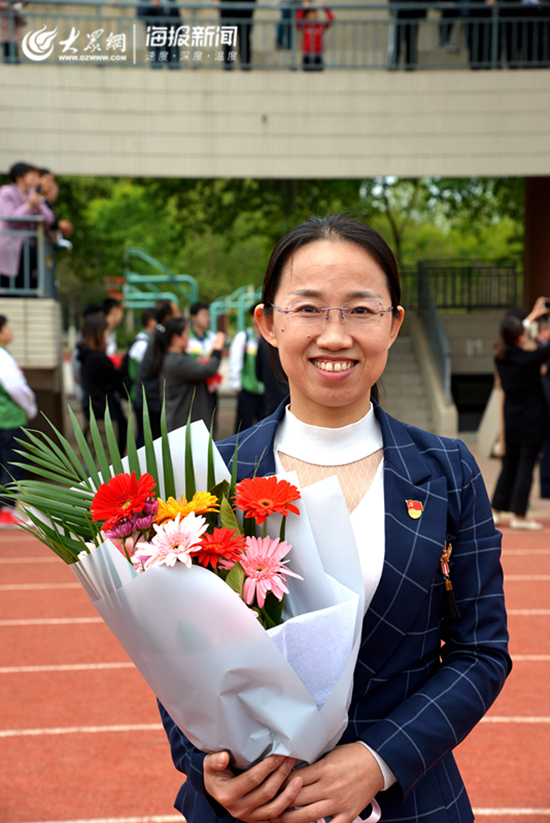 致敬基层劳动者杨清霞"人小鬼大"的临淄中学教师"