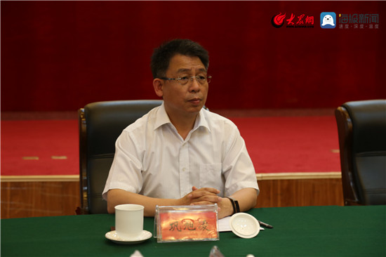 淄博新闻  桓台县市场监管局党组书记,局长巩旭凌作表态发言,他说到